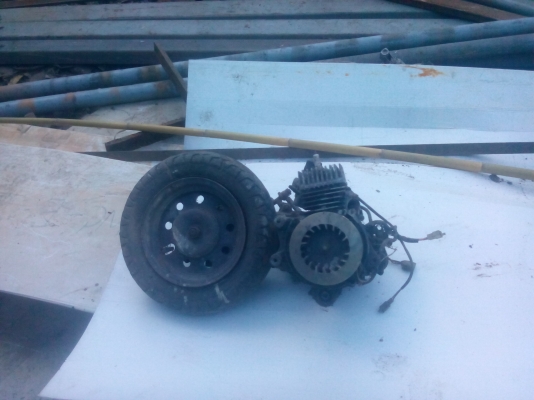 ขายของหลังบ้าน