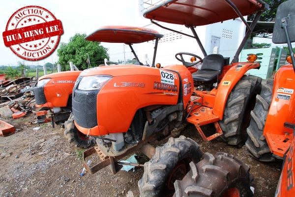 AUC 7 Code 028  แทรกเตอร์ KUBOTA L3608  ราคา เริ่มต้นการประมูล 220,000 บาท