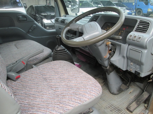 ขาย Isuzu NKR 4ล้อไม่ติดเวลา 3.1LPG ปี11.