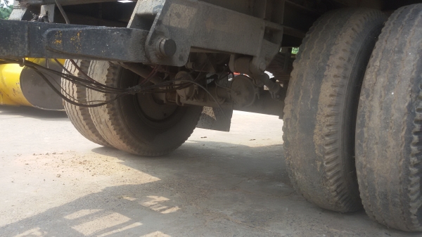 ขายลูกพ่วงใม่ดั้ม2คานยาว 7เมตรขายจะเปลี่ยนเป็นหางดั้มคับ