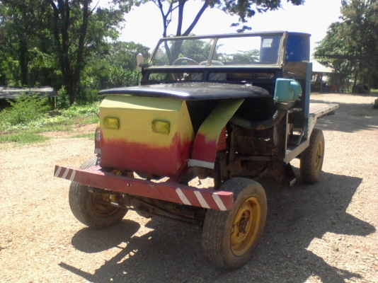 ขายถูกรถบรรทุก  4  ล้อ  นิสสัน