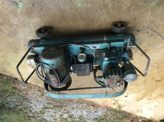 ขายปั้มลม เก่าญี่ปุ่น ไฟ110 พร้อมหม้อแปลง  ราคา9500บาท