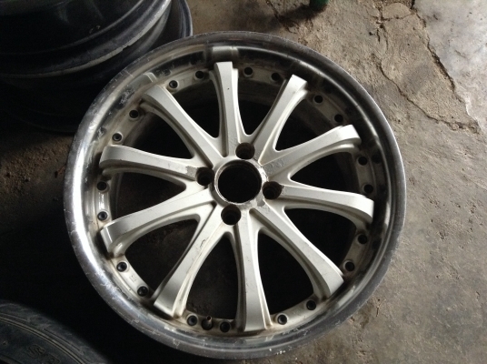 แม็ก 17 นิ้ว 4 รู 100 พร้อมยางทั้งชุด 4 วง