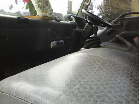 หกล้อ อีซูซุ NQR150แรง สภาพดีสวยเดิมๆจากห้าง ทะเบียนพร้อมโอน