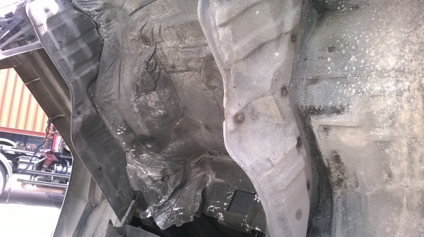 ISUZU LOCKY 165 ยาว 5.2 เครื่องดี คัสซีสวยไม่ผุ หัวบางไม่ผุ ตู้10บานสวยแอร์เย็น พาวเวอร์