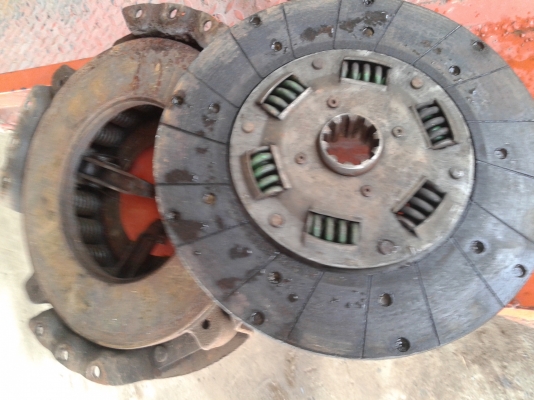 ขายยเกียร์สิบล้ออีสุสุ สภาพสวย พร้อมใช้งาน ขายยเกียร์สิบล้ออีสุสุ สภาพสวย พร้อมใช้งาน