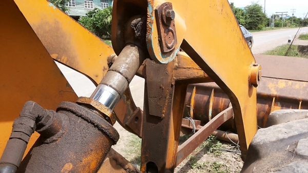 **420,000 บ.ต่อรอง**ขายรถตักล้อยาง KOMATSU JH30B -5902 เอวแข็ง ต่อแขน เครื่องเดิมปั้มเดิม เครื่อง ISUZU DA220 4สูบ 65 HP แน่นๆ แรงๆ ปั้มดี ระบบไฮฯใช้งานปกติ บุ้งกี๋ดีมีปะหน่อย แขนดี ต่อแขนแล้ว ช่วงล่างดีแน่นดี ยางสวย4เส้น บอดี้ดี มีผุนิดหน่อย กระจกเก๋งแตก **420,000 บ.ต่อรอง**ขายรถตักล้อยาง KOMATSU JH30B -5902 เอวแข็ง ต่อแขน เครื่องเดิมปั้มเดิม เครื่อง ISUZU DA220 4สูบ 65 HP แน่นๆ แรงๆ ปั้มดี ระบบไฮฯใช้งานปกติ บุ้งกี๋ดีมีปะหน่อย แขนดี ต่อแขนแล้ว ช่วงล่างดีแน่นดี ยางสวย4เส้น บอดี้ดี มีผุนิดหน่อย กระจกเก๋งแตก