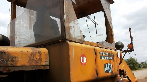 **420,000 บ.ต่อรอง**ขายรถตักล้อยาง KOMATSU JH30B -5902 เอวแข็ง ต่อแขน เครื่องเดิมปั้มเดิม เครื่อง ISUZU DA220 4สูบ 65 HP แน่นๆ แรงๆ ปั้มดี ระบบไฮฯใช้งานปกติ บุ้งกี๋ดีมีปะหน่อย แขนดี ต่อแขนแล้ว ช่วงล่างดีแน่นดี ยางสวย4เส้น บอดี้ดี มีผุนิดหน่อย กระจกเก๋งแตก **420,000 บ.ต่อรอง**ขายรถตักล้อยาง KOMATSU JH30B -5902 เอวแข็ง ต่อแขน เครื่องเดิมปั้มเดิม เครื่อง ISUZU DA220 4สูบ 65 HP แน่นๆ แรงๆ ปั้มดี ระบบไฮฯใช้งานปกติ บุ้งกี๋ดีมีปะหน่อย แขนดี ต่อแขนแล้ว ช่วงล่างดีแน่นดี ยางสวย4เส้น บอดี้ดี มีผุนิดหน่อย กระจกเก๋งแตก