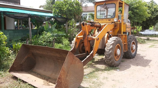 **420,000 บ.ต่อรอง**ขายรถตักล้อยาง KOMATSU JH30B -5902 เอวแข็ง ต่อแขน เครื่องเดิมปั้มเดิม เครื่อง ISUZU DA220 4สูบ 65 HP แน่นๆ แรงๆ ปั้มดี ระบบไฮฯใช้งานปกติ บุ้งกี๋ดีมีปะหน่อย แขนดี ต่อแขนแล้ว ช่วงล่างดีแน่นดี ยางสวย4เส้น บอดี้ดี มีผุนิดหน่อย กระจกเก๋งแตก **420,000 บ.ต่อรอง**ขายรถตักล้อยาง KOMATSU JH30B -5902 เอวแข็ง ต่อแขน เครื่องเดิมปั้มเดิม เครื่อง ISUZU DA220 4สูบ 65 HP แน่นๆ แรงๆ ปั้มดี ระบบไฮฯใช้งานปกติ บุ้งกี๋ดีมีปะหน่อย แขนดี ต่อแขนแล้ว ช่วงล่างดีแน่นดี ยางสวย4เส้น บอดี้ดี มีผุนิดหน่อย กระจกเก๋งแตก