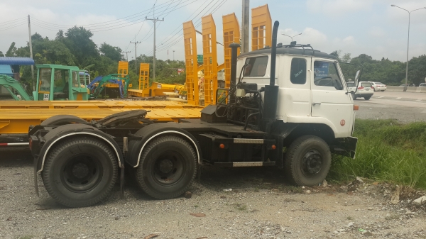 ขาย10หัวลากUD..0894071471