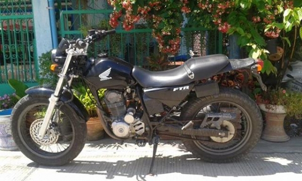 ขาย Honda FTR223 ปี 2001 เดิมๆสภาพสวยราคา 35000 บาทครับ