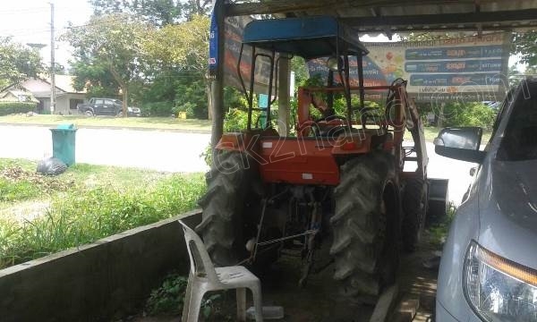 รถตัก KUBOTA รุ่น L3202 DT