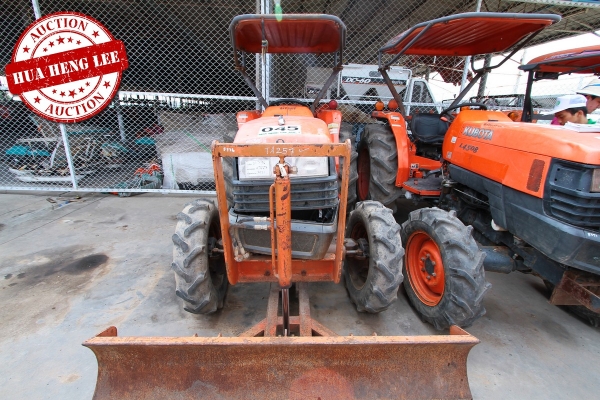 AUC 7 Code 045 แทรกเตอร์ KUBOTA L4508 ราคา เริ่มต้นการประมูล 195,000 บาท AUC 7 Code 045 แทรกเตอร์ KUBOTA L4508 ราคา เริ่มต้นการประมูล 195,000 บาท