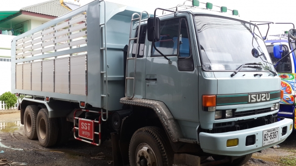 ขาย210เครื่องP11C335แรงม้าลาก3คานถูกต้องกระบะใหม่ดั้มใหม่เล่มพร้อมโอนสดผ่อน