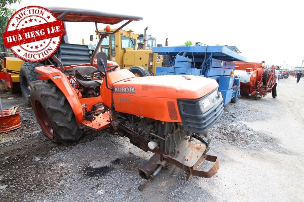 AUC 7 Code 054  รถแทรกเตอร์ KUBOTA L4508  ราคา เริ่มต้นการประมูล 80,000 บาท