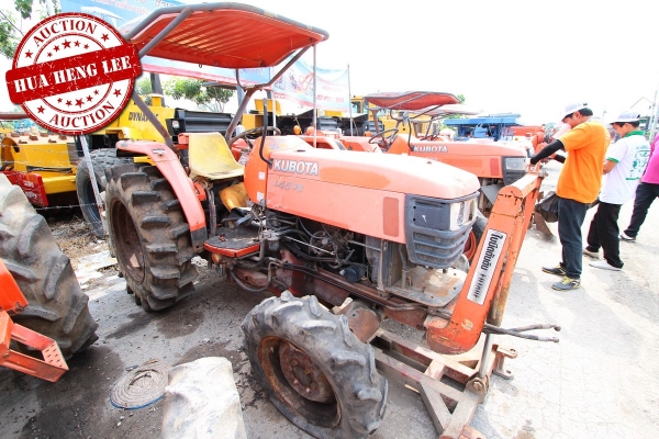 AUC 7 Code 056  รถแทรกเตอร์ KUBOTA L4508  ราคา เริ่มต้นการประมูล 140,000 บาท