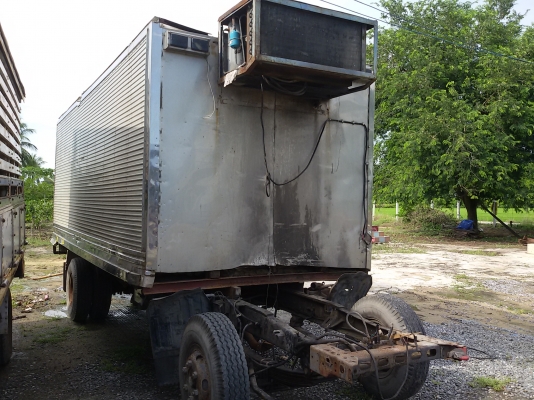ขายซากรถ HINO KM540 คานหลัง F ไม่มีหัวไม่มีเครื่องไม่มีเกียร์ หรือแยกอะไหล่ขาย