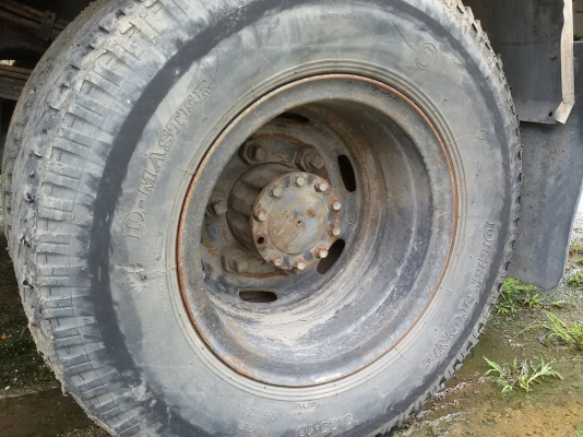 ขายซากรถ HINO KM540 คานหลัง F ไม่มีหัวไม่มีเครื่องไม่มีเกียร์ หรือแยกอะไหล่ขาย