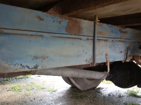 ขายซากรถ HINO KM540 คานหลัง F ไม่มีหัวไม่มีเครื่องไม่มีเกียร์ หรือแยกอะไหล่ขาย