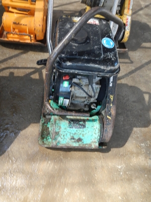 ขา่ยเครื่องตบดิน MIKASAS พร้อมใช้งาน ขา่ยเครื่องตบดิน MIKASAS พร้อมใช้งาน