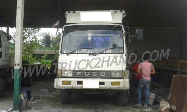 รถบรรทุก 10 ล้อหัวลาก MITSUBISHI FUSO พร้อมใช้งาน