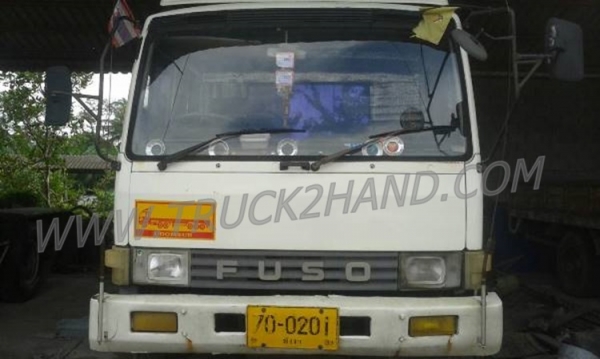 รถบรรทุก 10 ล้อหัวลาก MITSUBISHI FUSO พร้อมใช้งาน