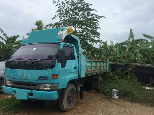 รถบรรทุก 6 ล้อดั้มพ์ HINO รุ่น FA