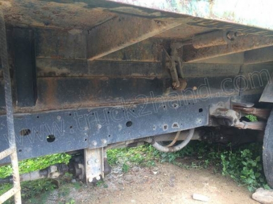 รถบรรทุก 6 ล้อดั้มพ์ HINO รุ่น FA