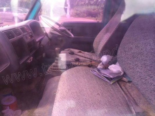 รถบรรทุก 6 ล้อดั้มพ์ HINO รุ่น FA