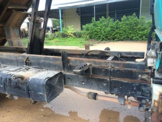 รถบรรทุก 6 ล้อดั้มพ์ HINO รุ่น FA