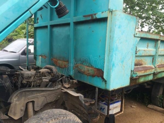 รถบรรทุก 6 ล้อดั้มพ์ HINO รุ่น FA