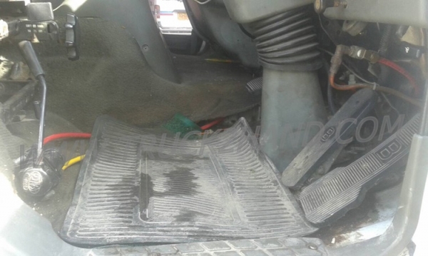 รถบรรทุก 10 ล้อหัวลาก MITSUBISHI FUSO ปีจดทะเบียน 2548