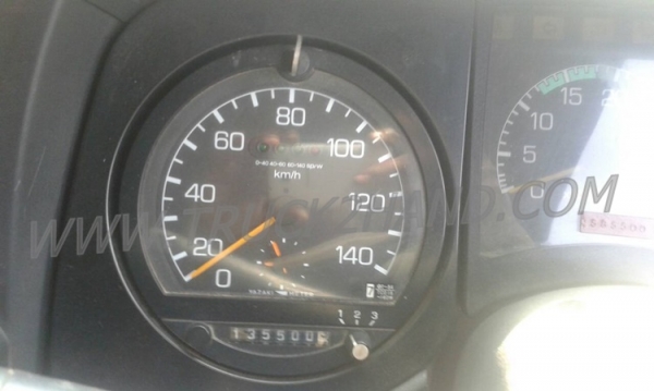 รถบรรทุก 10 ล้อหัวลาก MITSUBISHI FUSO ปีจดทะเบียน 2548