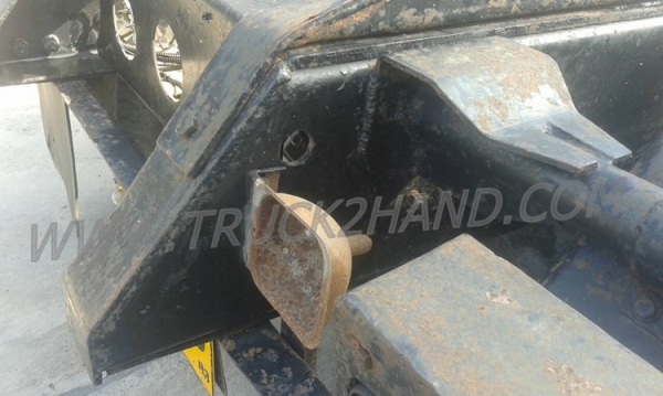 รถบรรทุก 10 ล้อหัวลาก MITSUBISHI FUSO ปีจดทะเบียน 2548