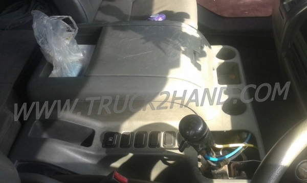 รถบรรทุก 10 ล้อหัวลาก MITSUBISHI FUSO ปีจดทะเบียน 2548