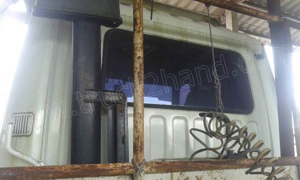 รถบรรทุก 10 ล้อหัวลาก MITSUBISHI FUSO ปีจดทะเบียน 2548