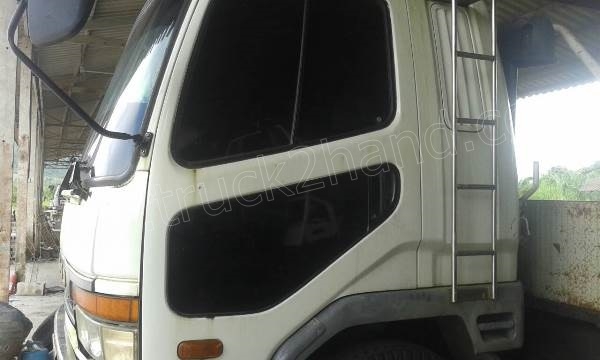 รถบรรทุก 10 ล้อหัวลาก MITSUBISHI FUSO ปีจดทะเบียน 2548