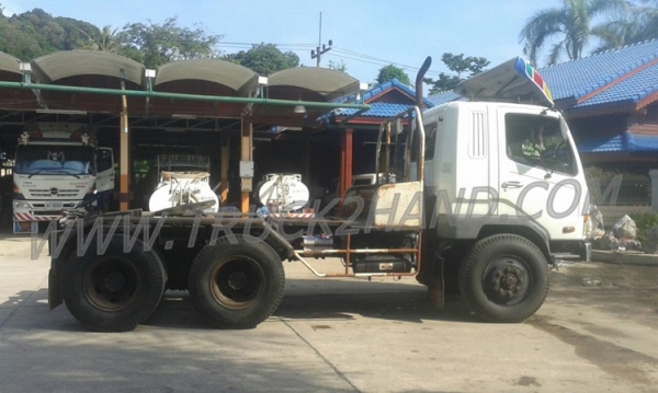 รถบรรทุก 10 ล้อหัวลาก MITSUBISHI FUSO ปีจดทะเบียน 2548