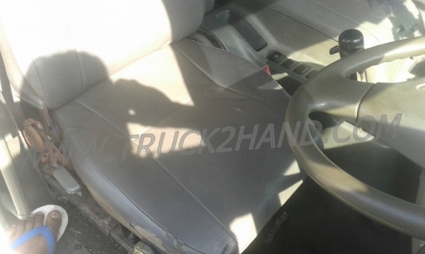 รถบรรทุก 10 ล้อหัวลาก MITSUBISHI FUSO ปีจดทะเบียน 2548