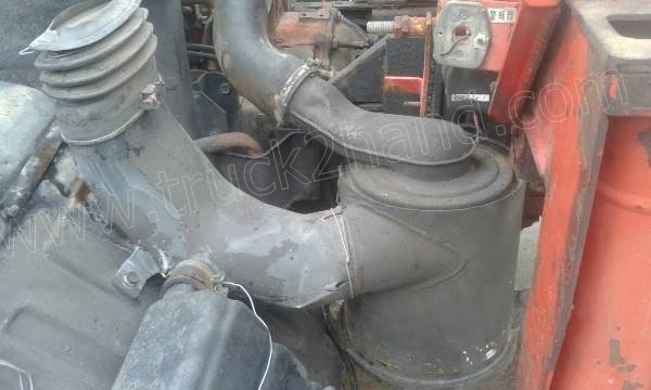 รถบรรทุกติดเครนยี่ห้อยูนิก ยี่ห้อรถ HINO 6 ล้อ รุ่น KM779 กระบะช่วงยาว