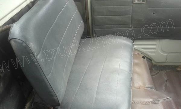 รถบรรทุกติดเครนยี่ห้อยูนิก ยี่ห้อรถ HINO 6 ล้อ รุ่น KM779 กระบะช่วงยาว