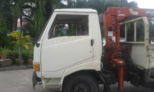 รถบรรทุกติดเครนยี่ห้อยูนิก ยี่ห้อรถ HINO 6 ล้อ รุ่น KM779 กระบะช่วงยาว