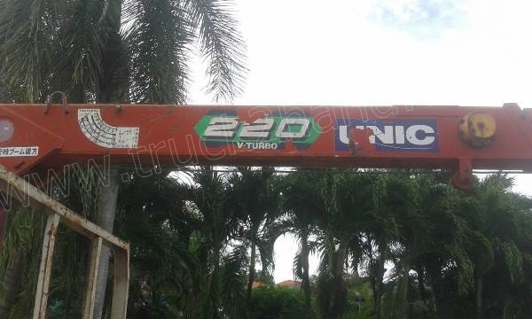 รถบรรทุกติดเครนยี่ห้อยูนิก ยี่ห้อรถ HINO 6 ล้อ รุ่น KM779 กระบะช่วงยาว
