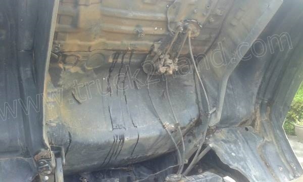 รถบรรทุกติดเครนยี่ห้อยูนิก ยี่ห้อรถ HINO 6 ล้อ รุ่น KM779 กระบะช่วงยาว