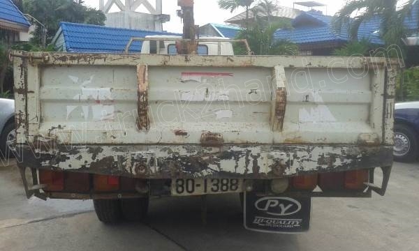 รถบรรทุกติดเครนยี่ห้อยูนิก ยี่ห้อรถ HINO 6 ล้อ รุ่น KM779 กระบะช่วงยาว