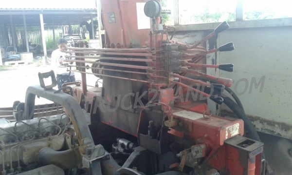 รถบรรทุกติดเครนยี่ห้อยูนิก ยี่ห้อรถ HINO 6 ล้อ รุ่น KM779 กระบะช่วงยาว