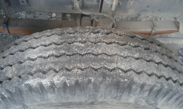 รถบรรทุกติดเครนยี่ห้อยูนิก ยี่ห้อรถ HINO 6 ล้อ รุ่น KM779 กระบะช่วงยาว