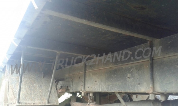 รถบรรทุกติดเครนยี่ห้อยูนิก ยี่ห้อรถ HINO 6 ล้อ รุ่น KM779 กระบะช่วงยาว