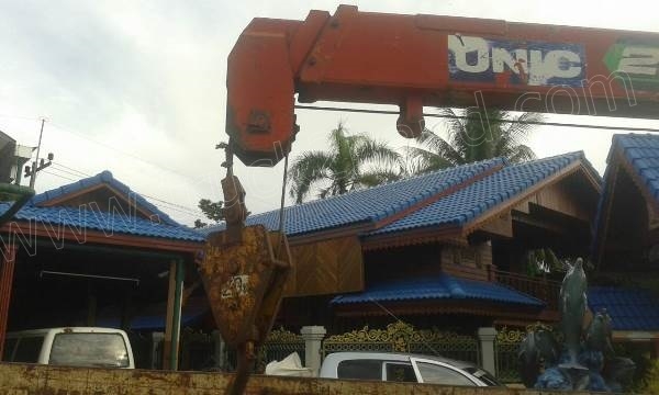 รถบรรทุกติดเครนยี่ห้อยูนิก ยี่ห้อรถ HINO 6 ล้อ รุ่น KM779 กระบะช่วงยาว