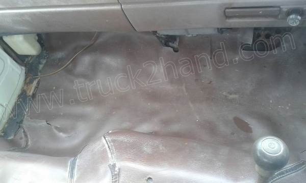 รถบรรทุกติดเครนยี่ห้อยูนิก ยี่ห้อรถ HINO 6 ล้อ รุ่น KM779 กระบะช่วงยาว